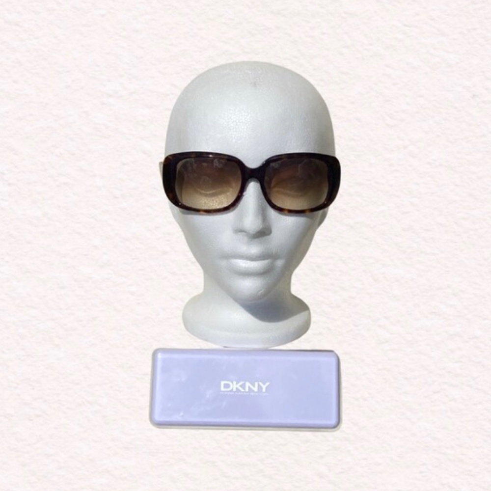 DKNY sunglasses - Picture 1 of 3